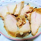 簡単！ヘルシー！鶏むね肉でピリ辛スパイシー茹でハム